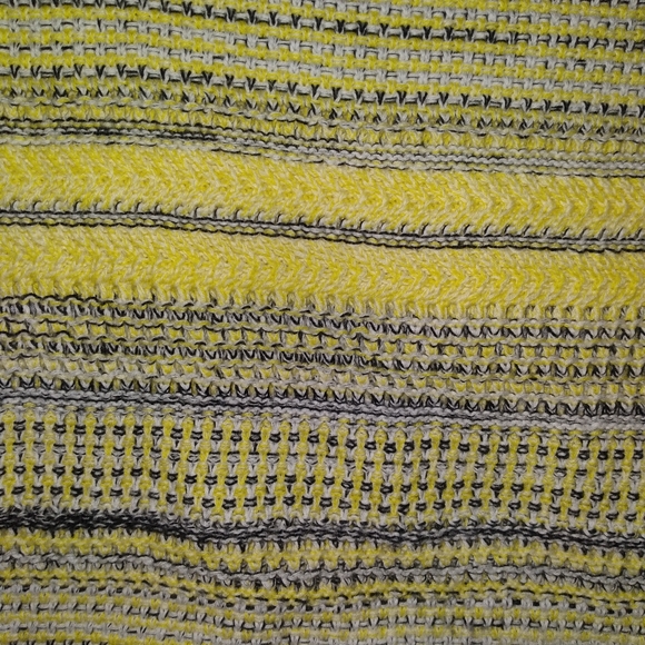 Leo & Nicole Lightweight Sweater, size XL - Picture 3 of 6